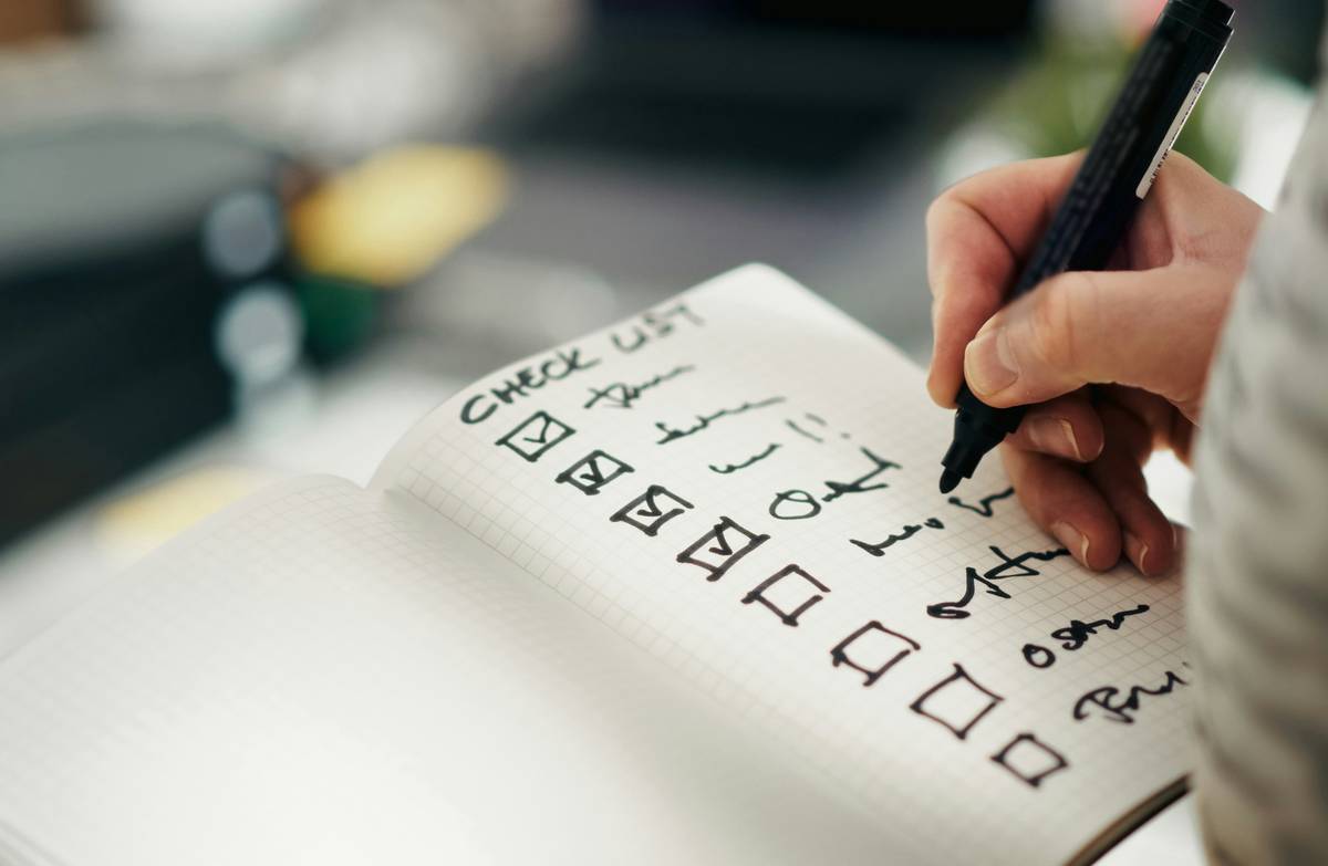 Goal Monitoring Plans: 7 Proven Ways to Avoid Painful Weight Loss Plateaus